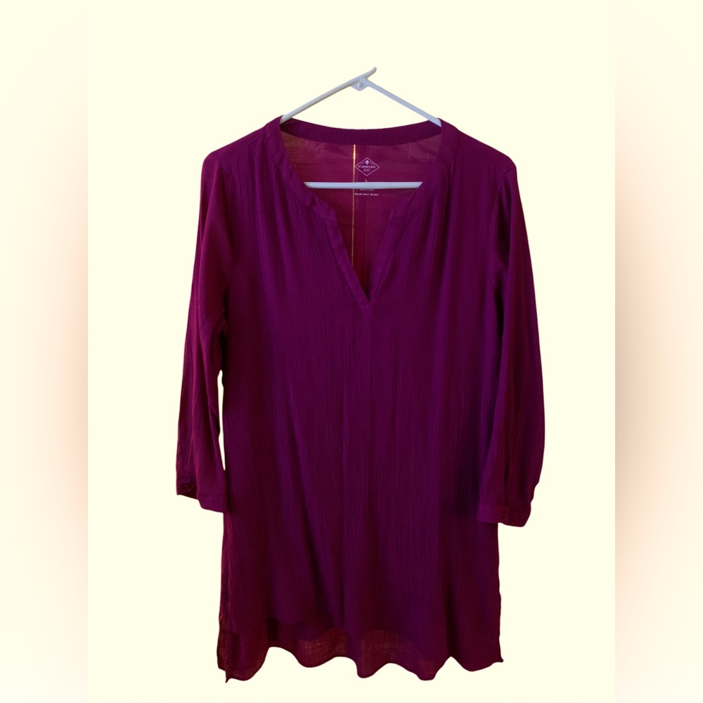 Women's Burgundy Shirt